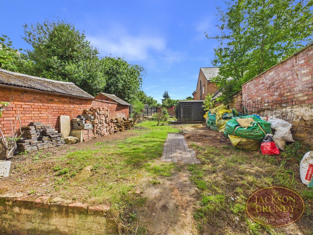 Property photo 3 of 18 Photo 3