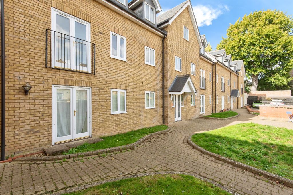 Property photo 1 of 17