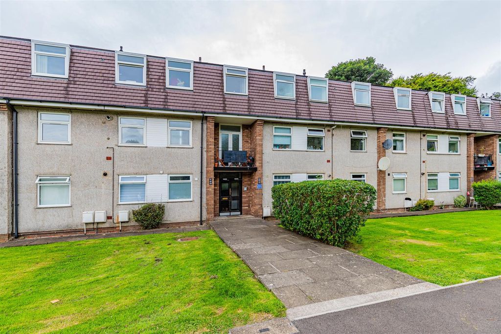 Property photo 1 of 10 Fairwood Road 101-10.Jpg