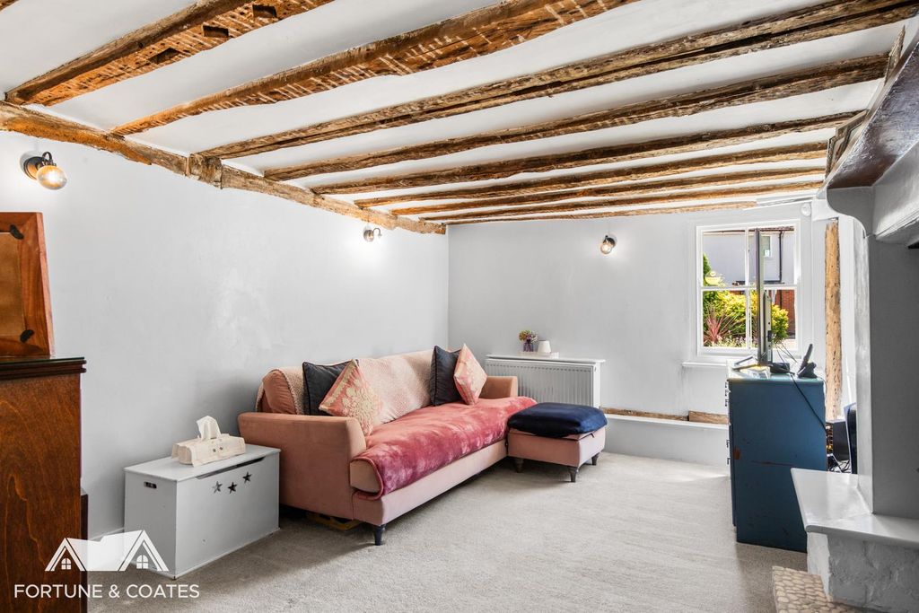 Property photo 3 of 18 Glanavonmews_2.Jpg