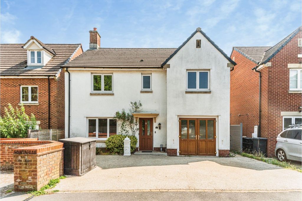 Property photo 1 of 35