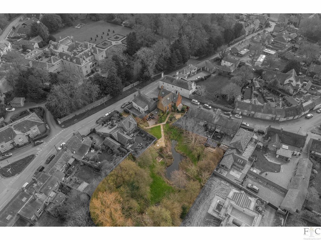 Property photo 2 of 48