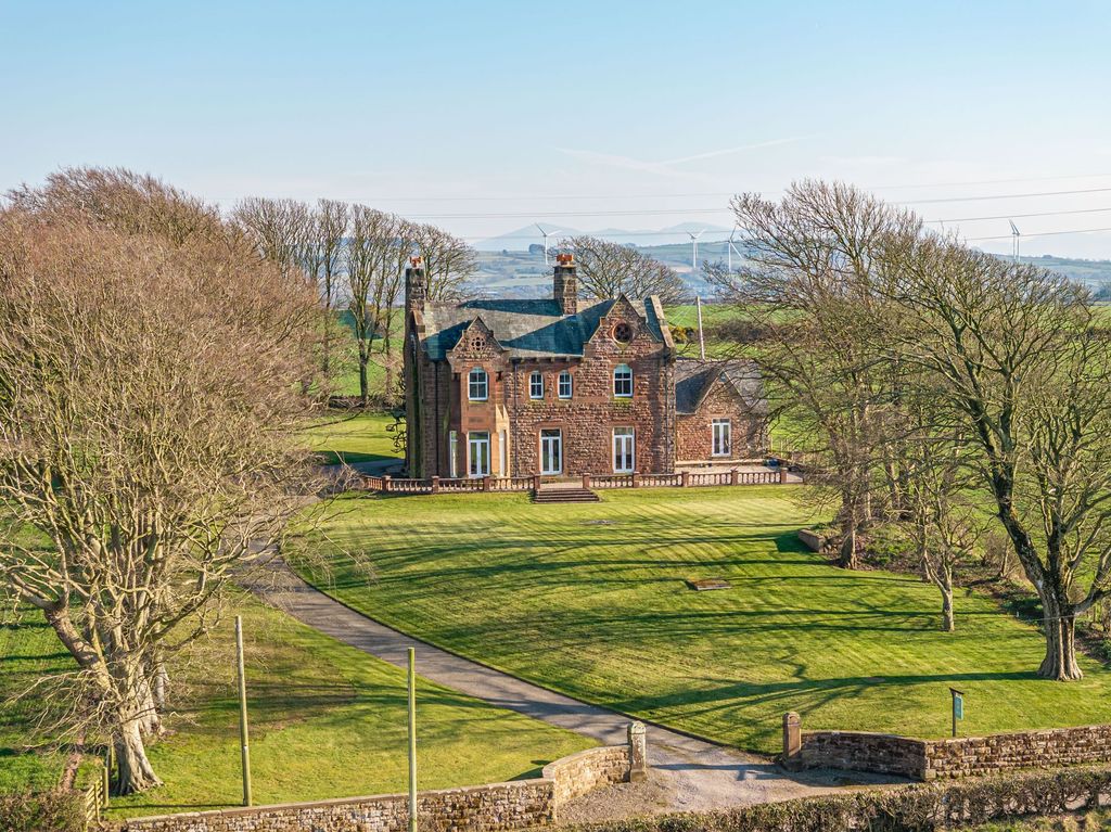 Property photo 1 of 72