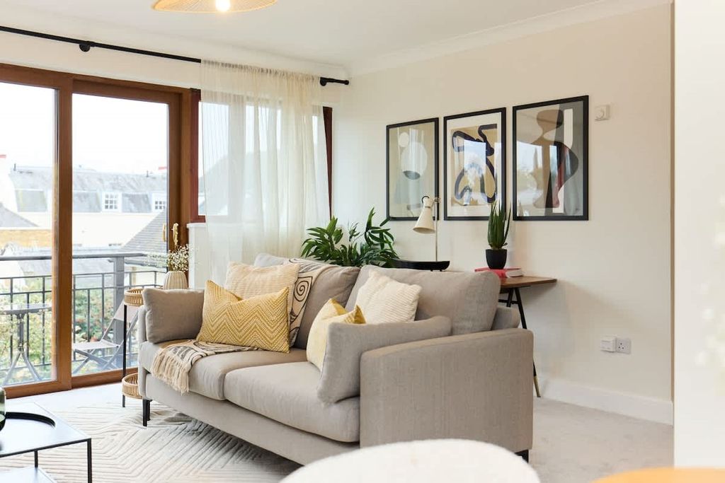 Property photo 1 of 8 E20360Ff-3590-48-...