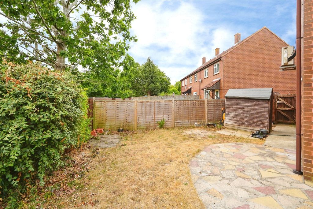 Property photo 2 of 24 Picture No. 77