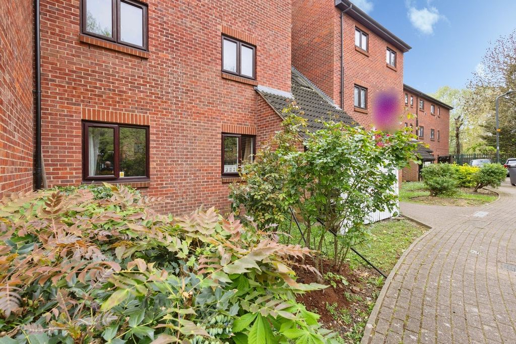 Property photo 1 of 15