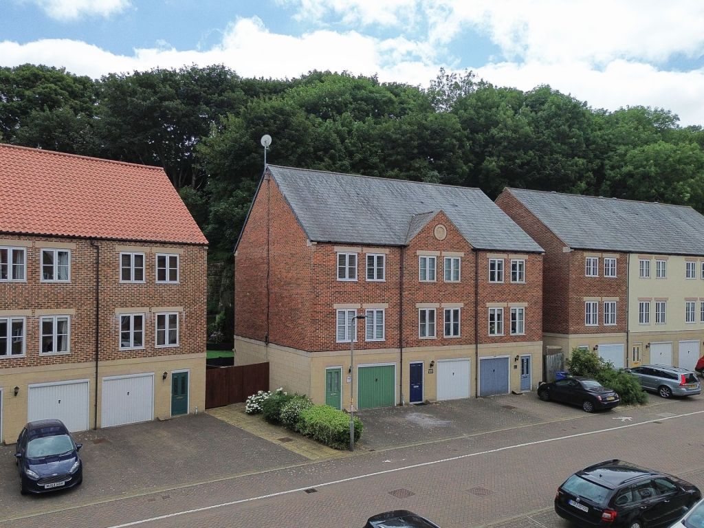 Property photo 1 of 24