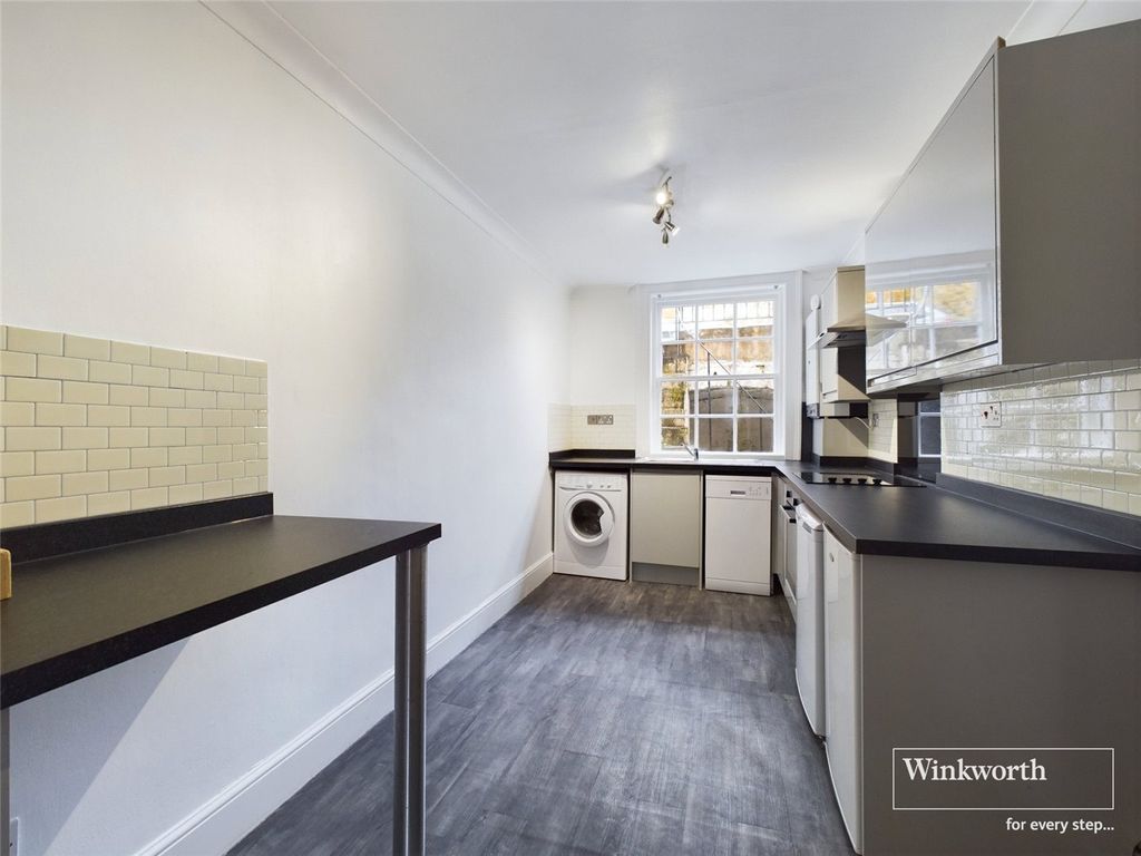 Property photo 2 of 14 Picture No. 23