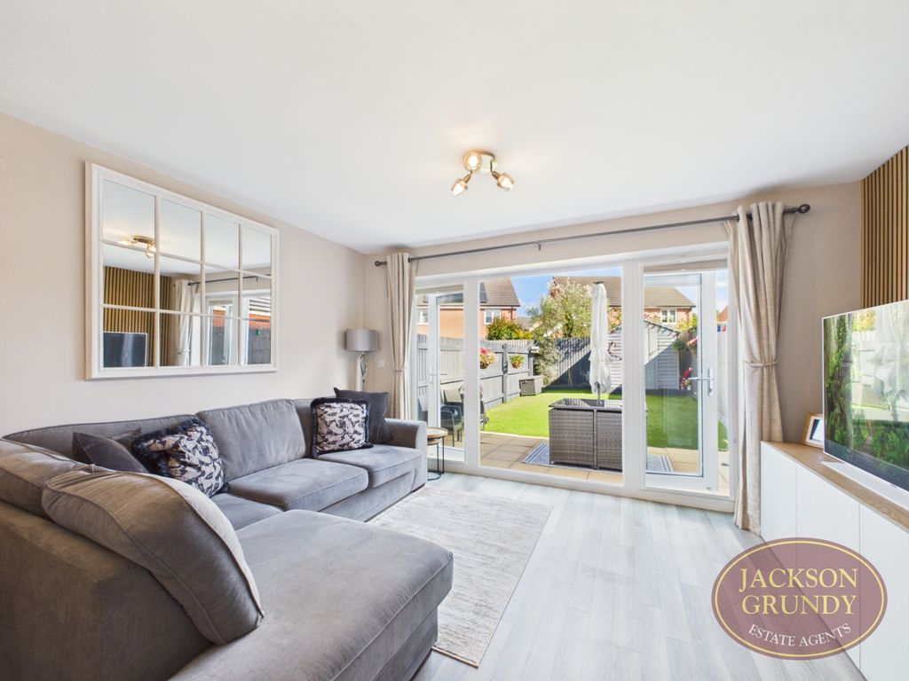Property photo 3 of 18 Mulbridge Way