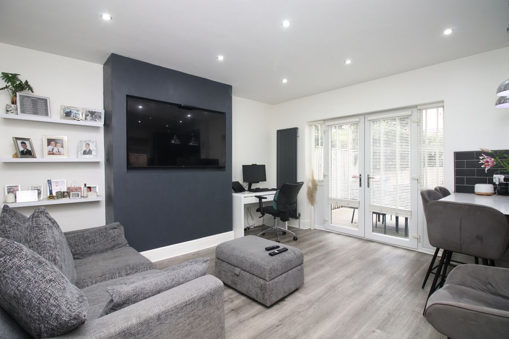 Additional image 7 of 3 bed semi-detached house for saleDronsfield Road, Fleetwood FY7
