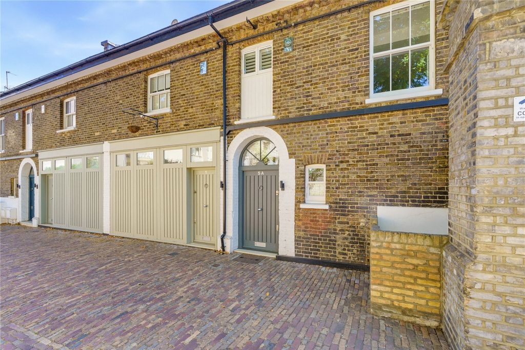 Property photo 2 of 14 Picture No. 24