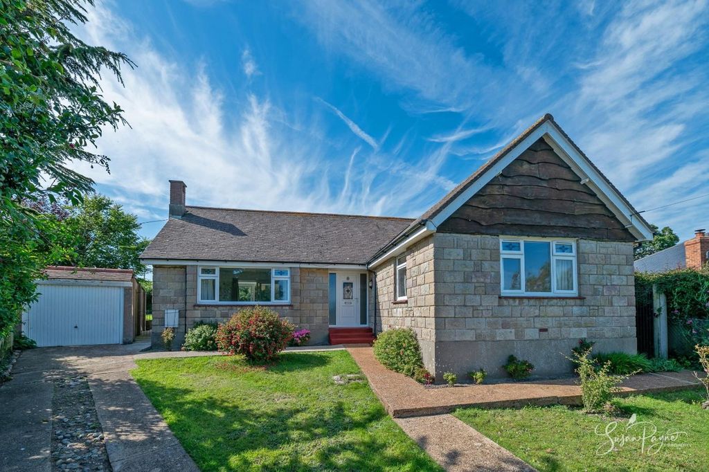 Property photo 1 of 35
