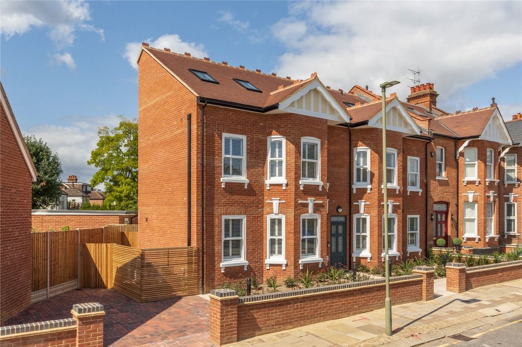 Property photo 1 of 24 Picture No. 29