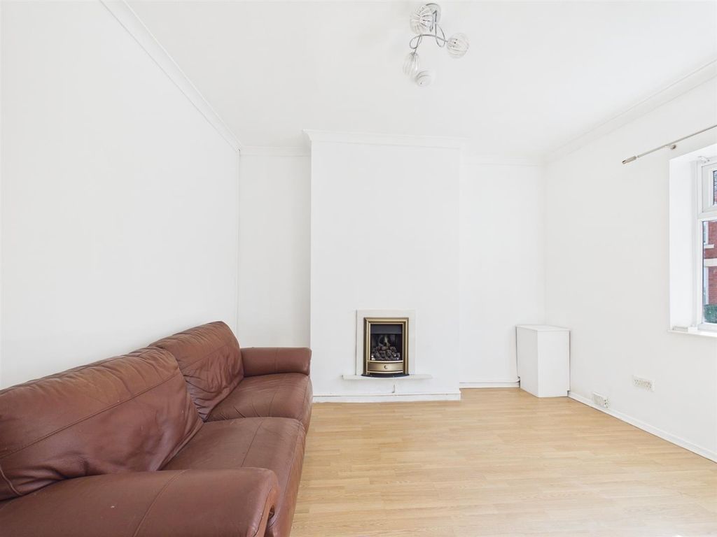 Property photo 3 of 19 Cam03604G0-Pr0294-Still002.Jpg