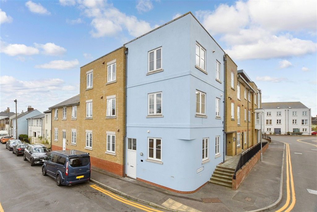 Property photo 1 of 11 External (Web)