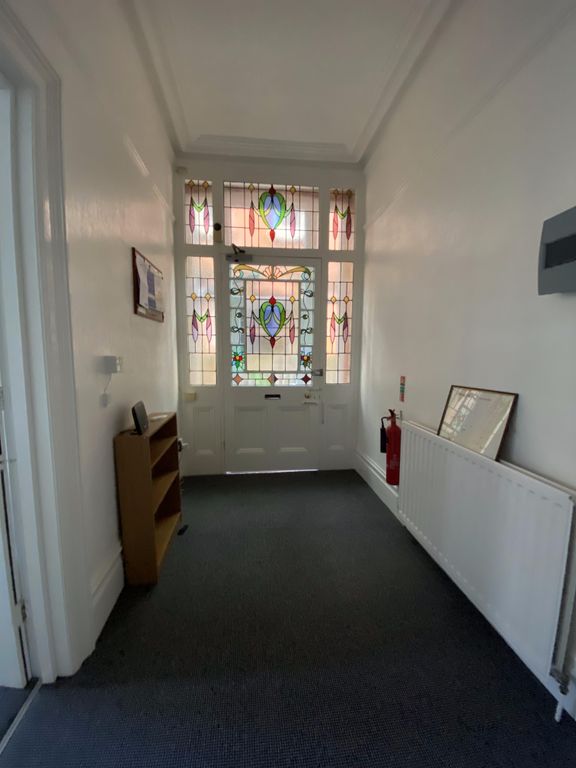 Property photo 2 of 32