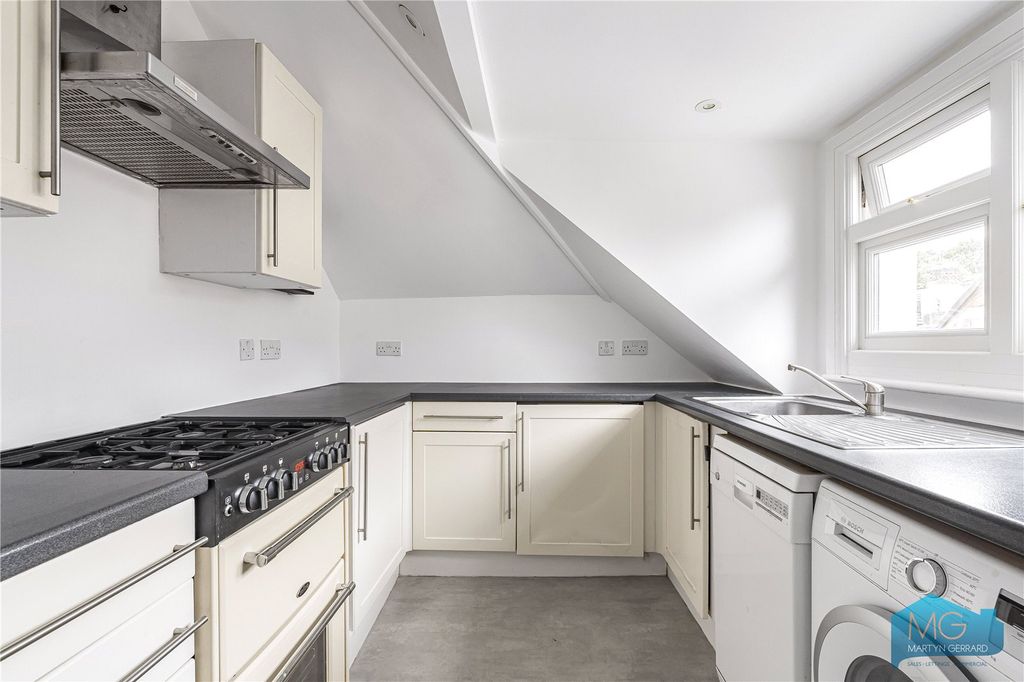 Property photo 2 of 8 Picture No. 07