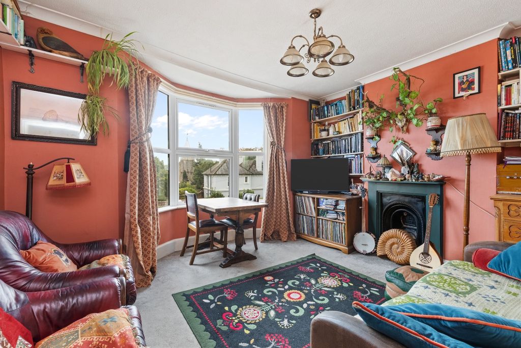Property photo 3 of 11 5430564