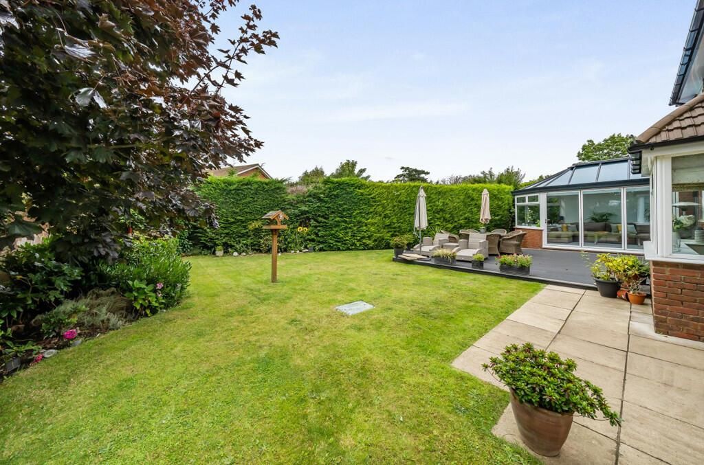 Property photo 3 of 22 Garden 2.Jpeg