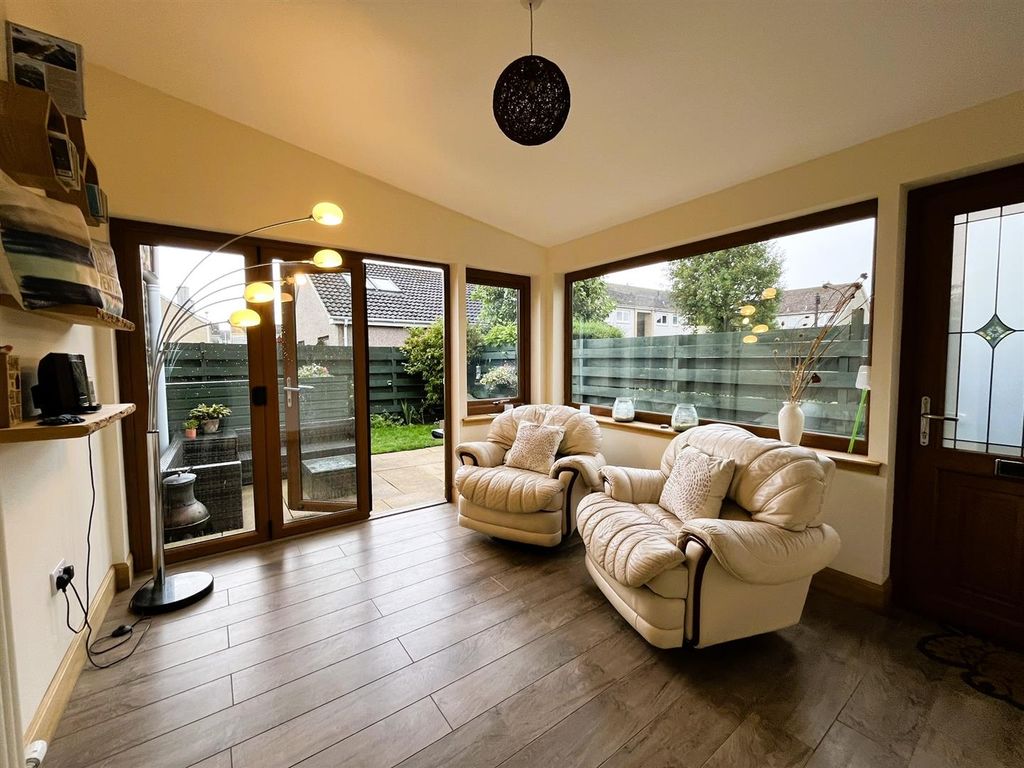 Property photo 2 of 28 Sun Room