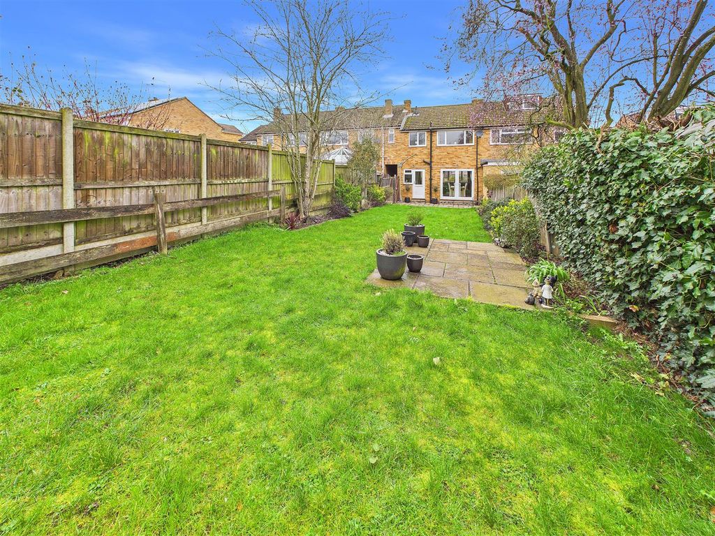 Property photo 2 of 20