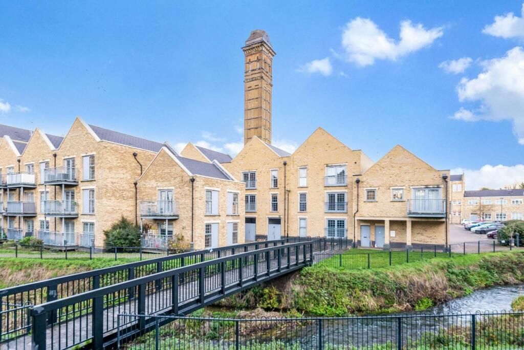 Property photo 2 of 8 River.Jpeg