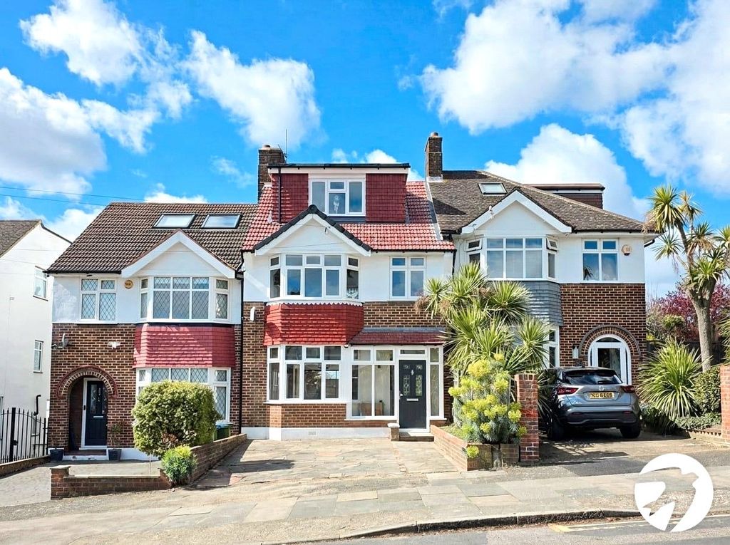 Property photo 2 of 60 Picture No. 76