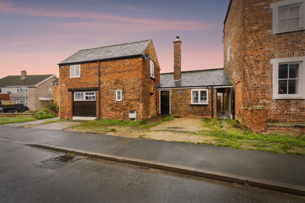 Property photo 1 of 16 Pbox-Img.Jpg