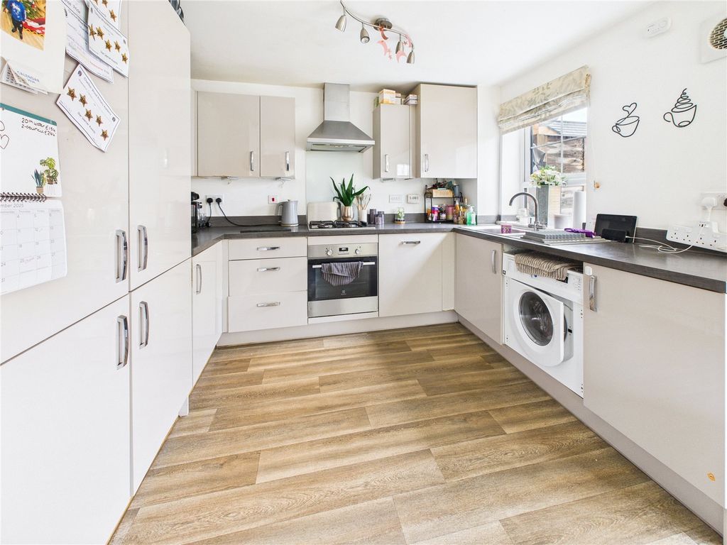 Property photo 3 of 17 Picture No. 26