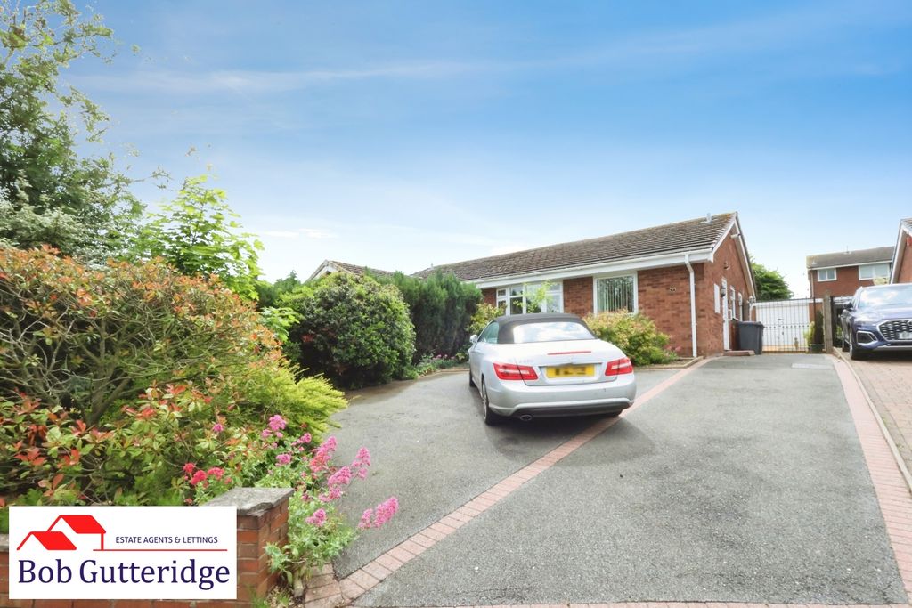 Property photo 1 of 18 Pbox-Img.Jpg
