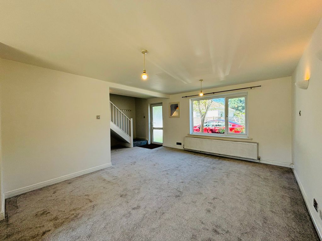 Property photo 2 of 12 Img_3543