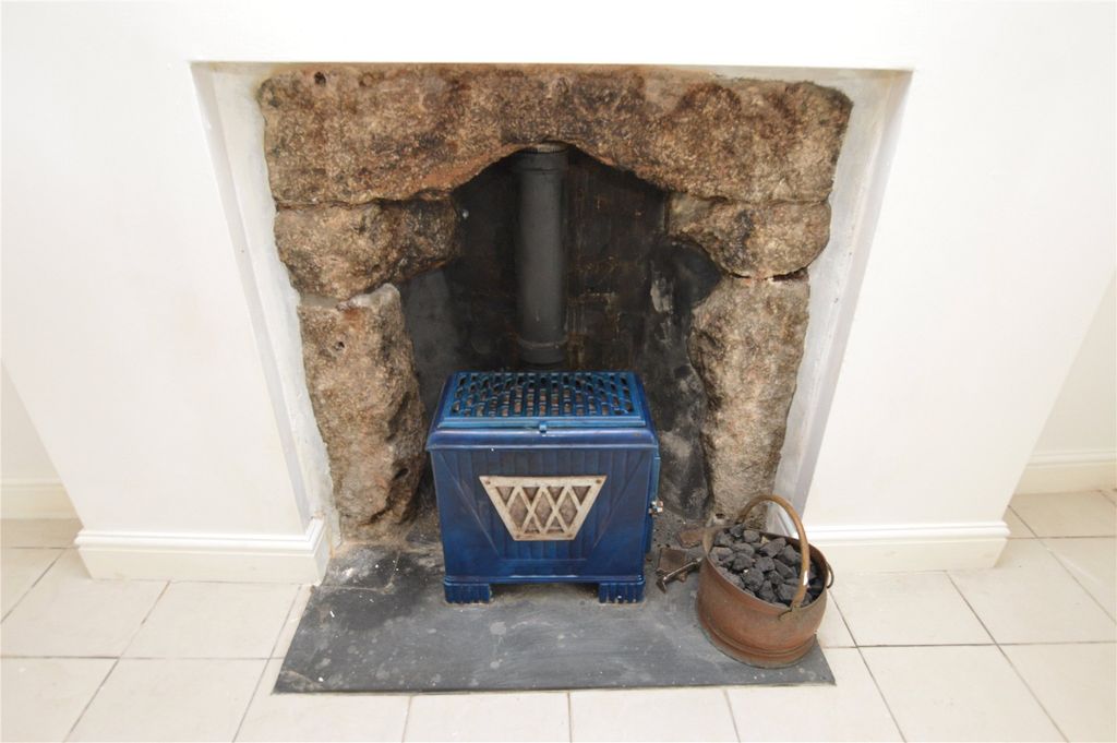 Property photo 3 of 18 Picture No. 02