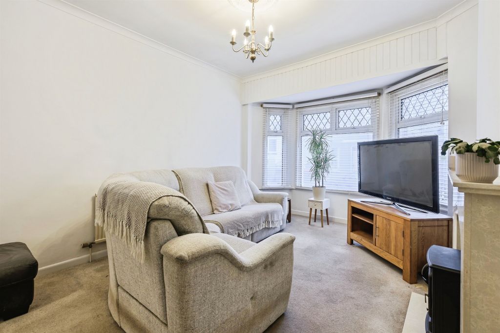 Property photo 3 of 19