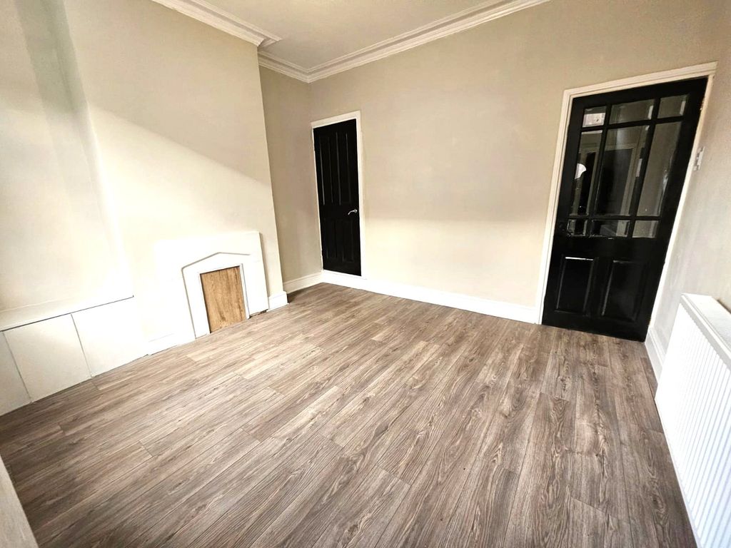 Property photo 2 of 11 Picture No. 04