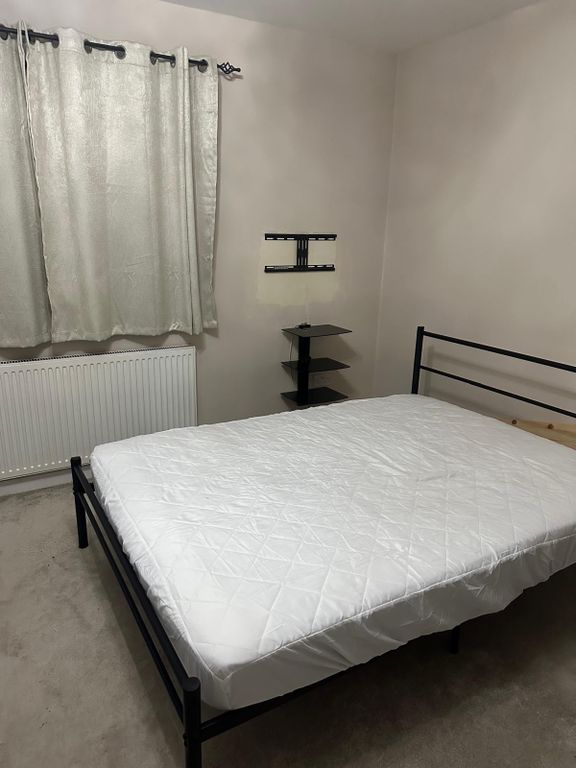 Property photo 1 of 3