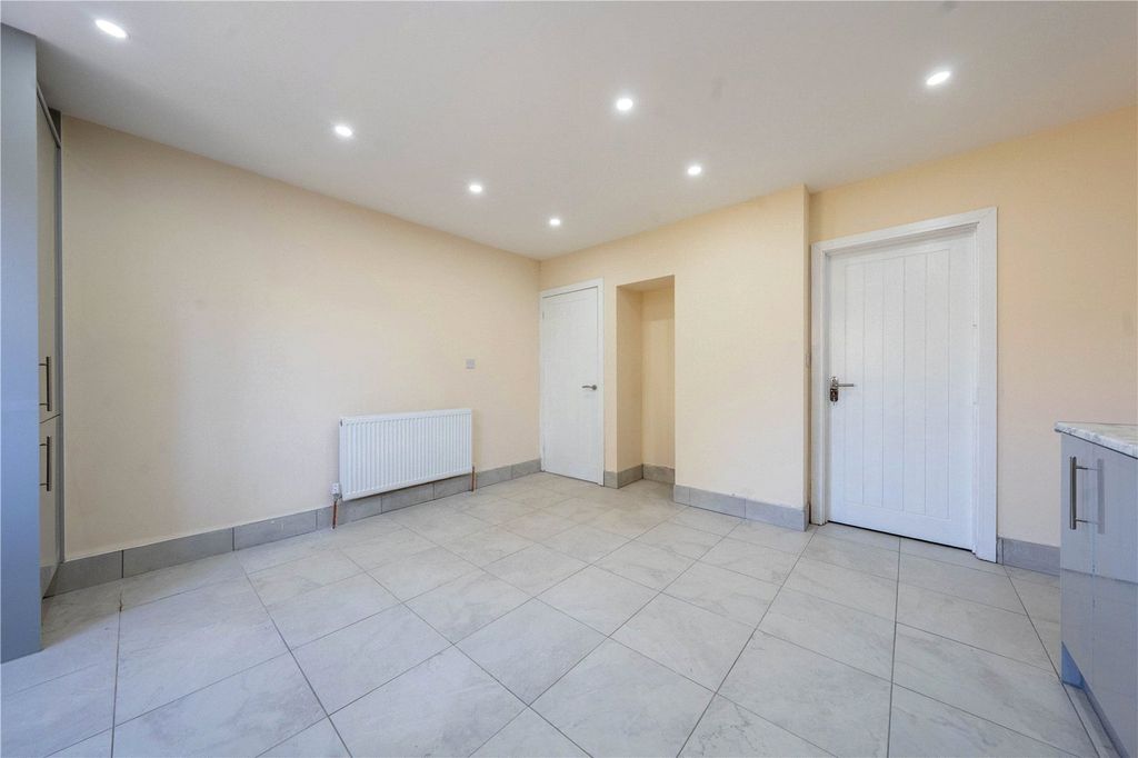 Property photo 3 of 20 Picture No. 09