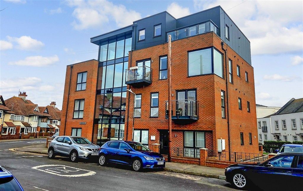 Property photo 2 of 5 Front