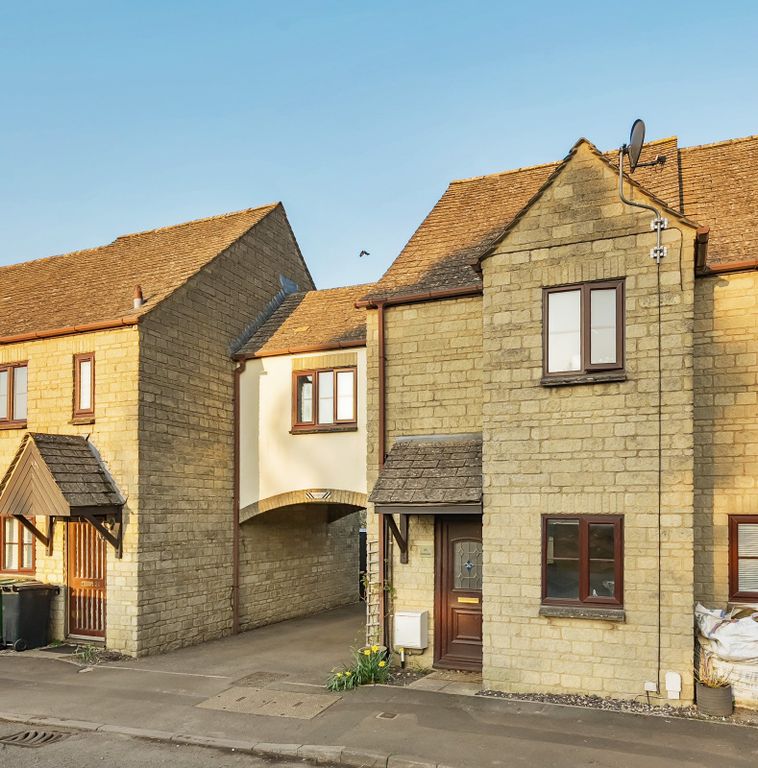 Property photo 1 of 13 Front