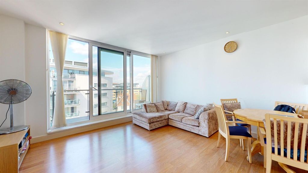 Property photo 2 of 11 2 Bedroom For Sale At Albert Basin, Gallions Reach