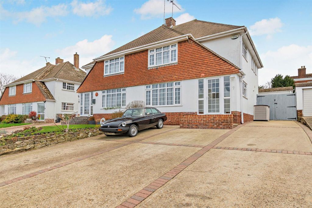 Property photo 1 of 29 8673594-Exterior01-800.Jpg