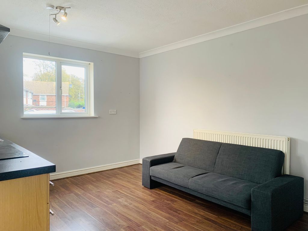 Property photo 2 of 8 Living Room