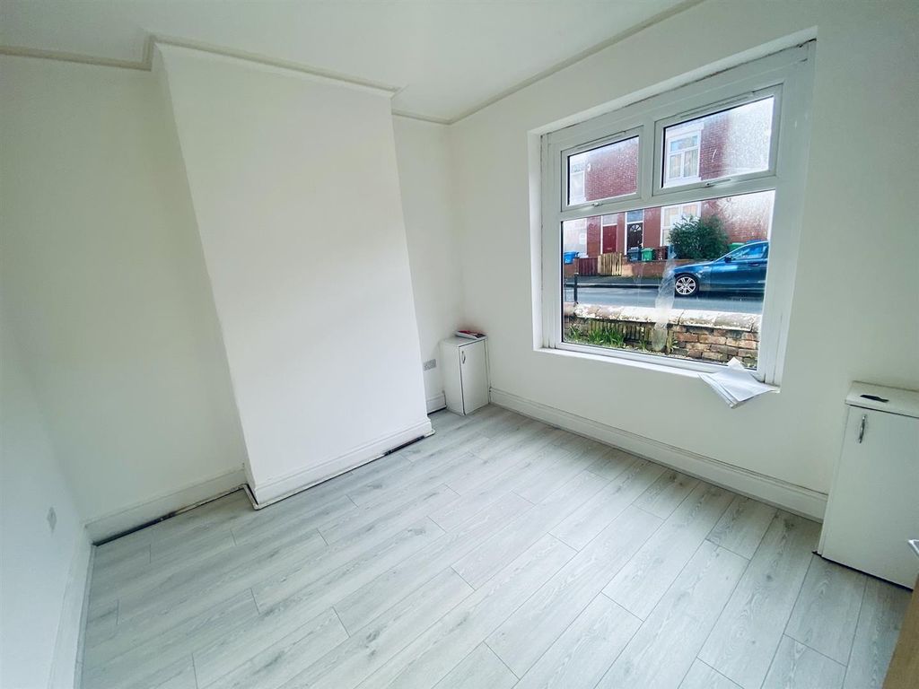 Property photo 3 of 18 Img_4133.Jpeg