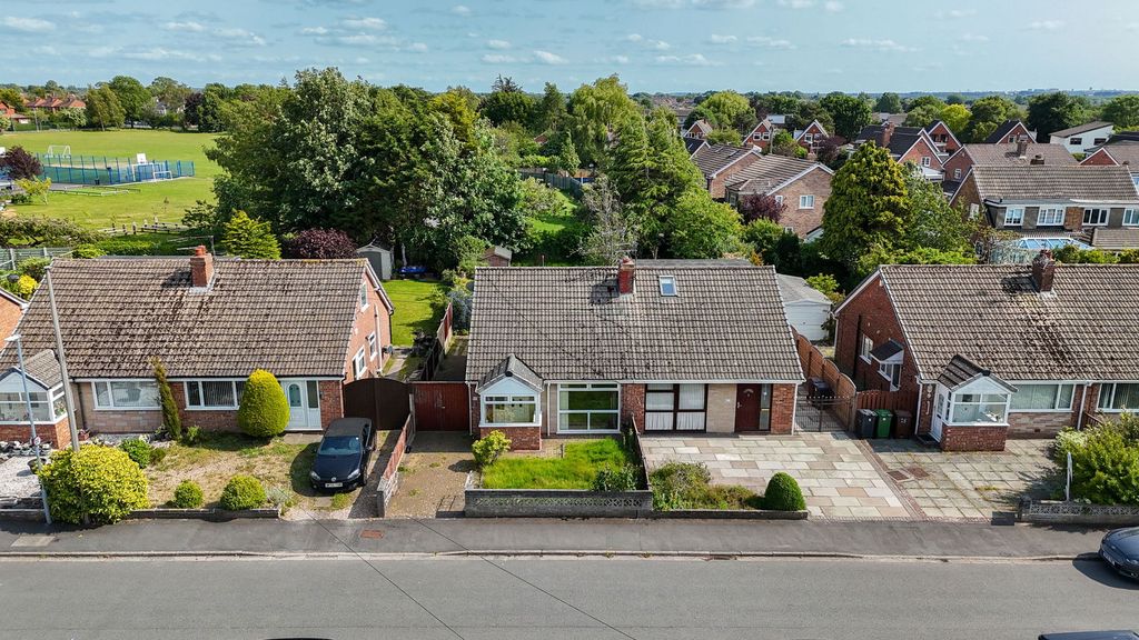Property photo 2 of 14
