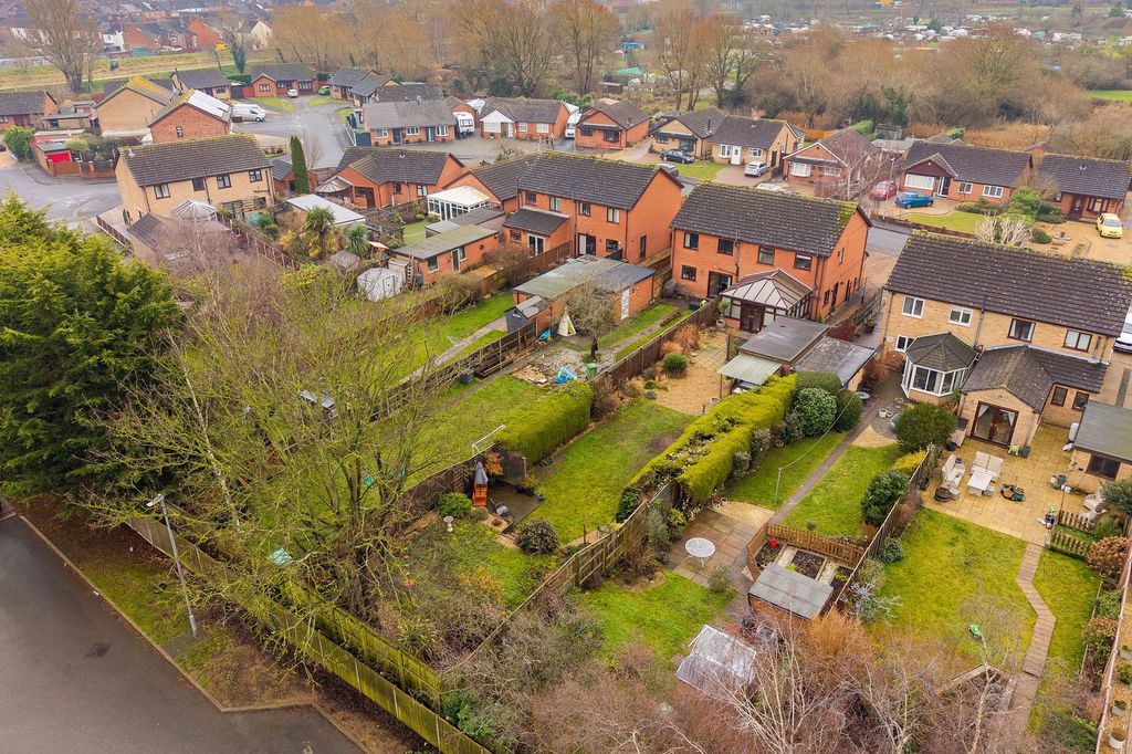 Property photo 2 of 15