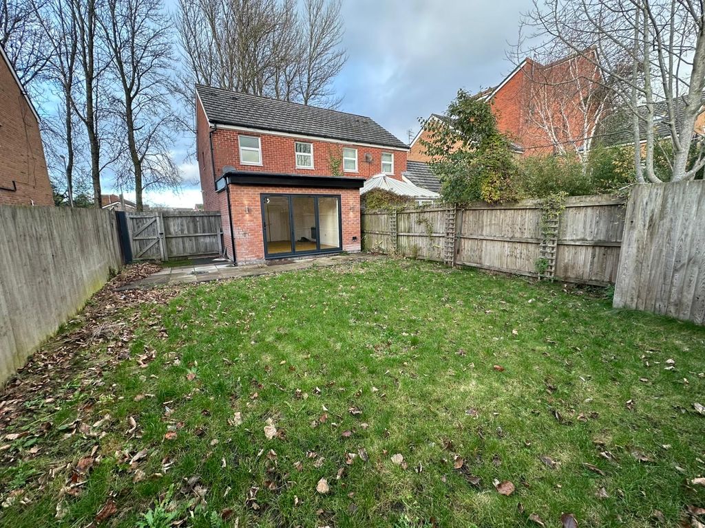 Property photo 3 of 8