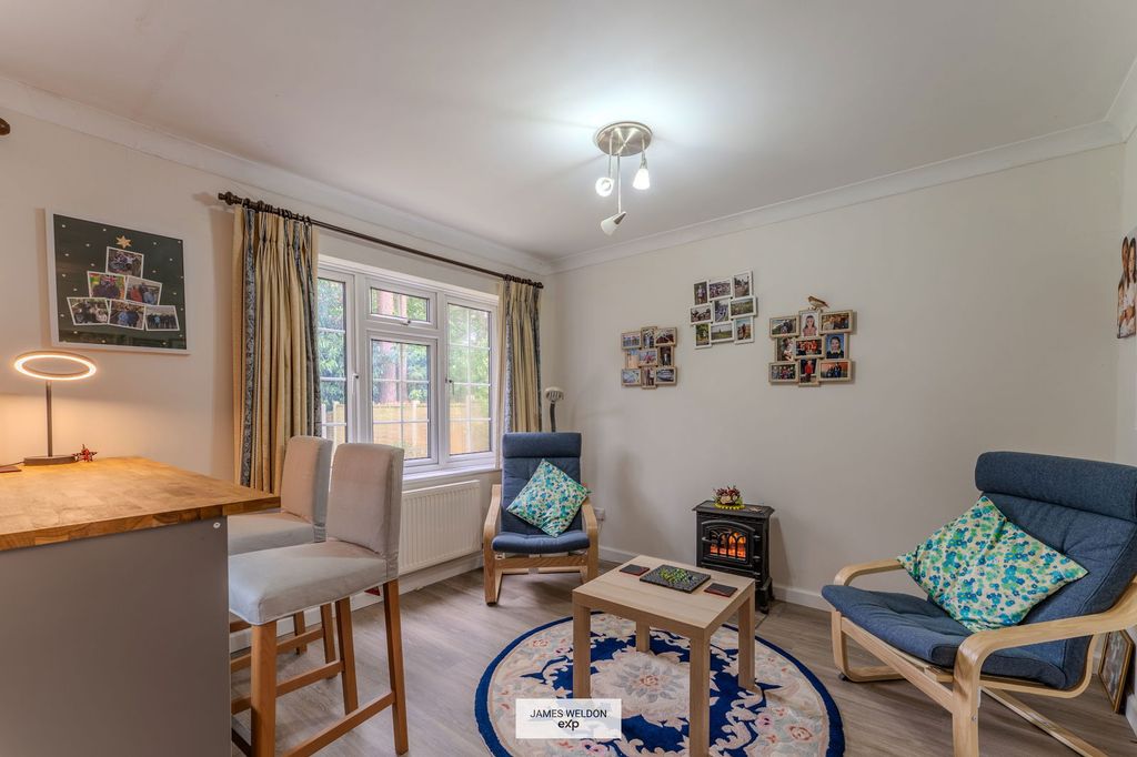 Property photo 2 of 19