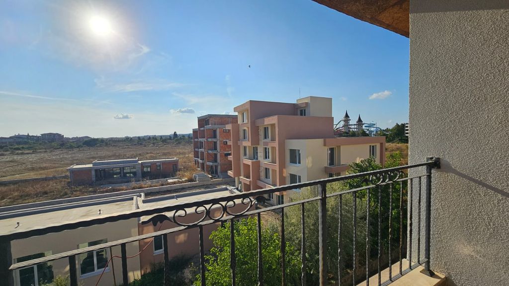 Property photo 2 of 16