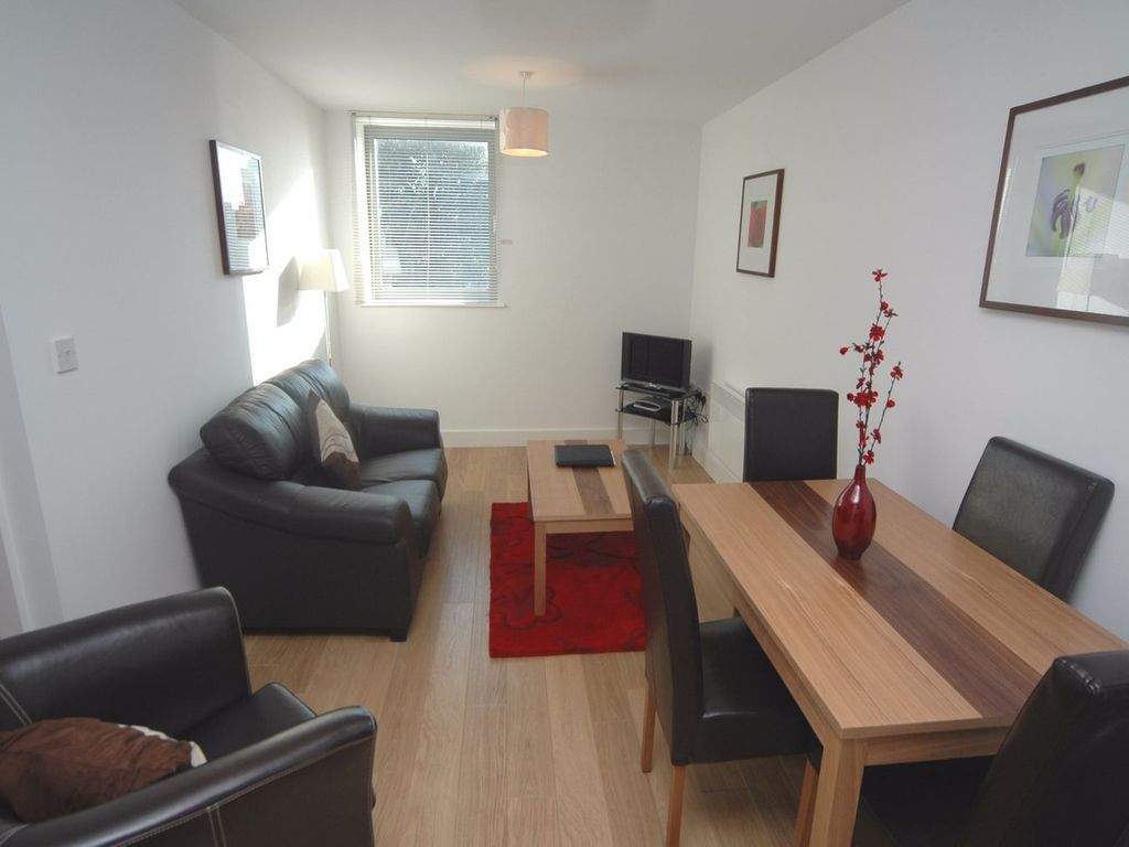 Property photo 1 of 3