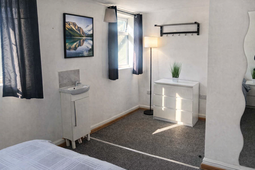 Property photo 2 of 2