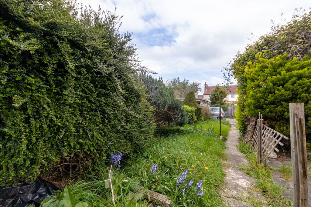 Property photo 2 of 14 Photo 10